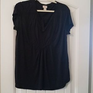 CLOSEOUT PRICE!!!  Black shirt with detail